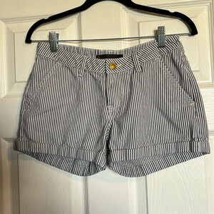 Penshoppe women’s white and blue striped shorts size 26